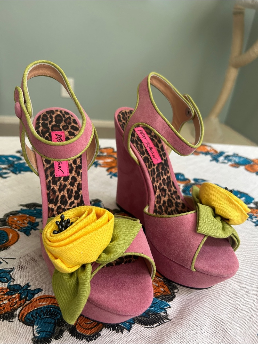 Betsey Johnson Pink Wedge Sandal with Yellow Flower - Picture 2 of 6